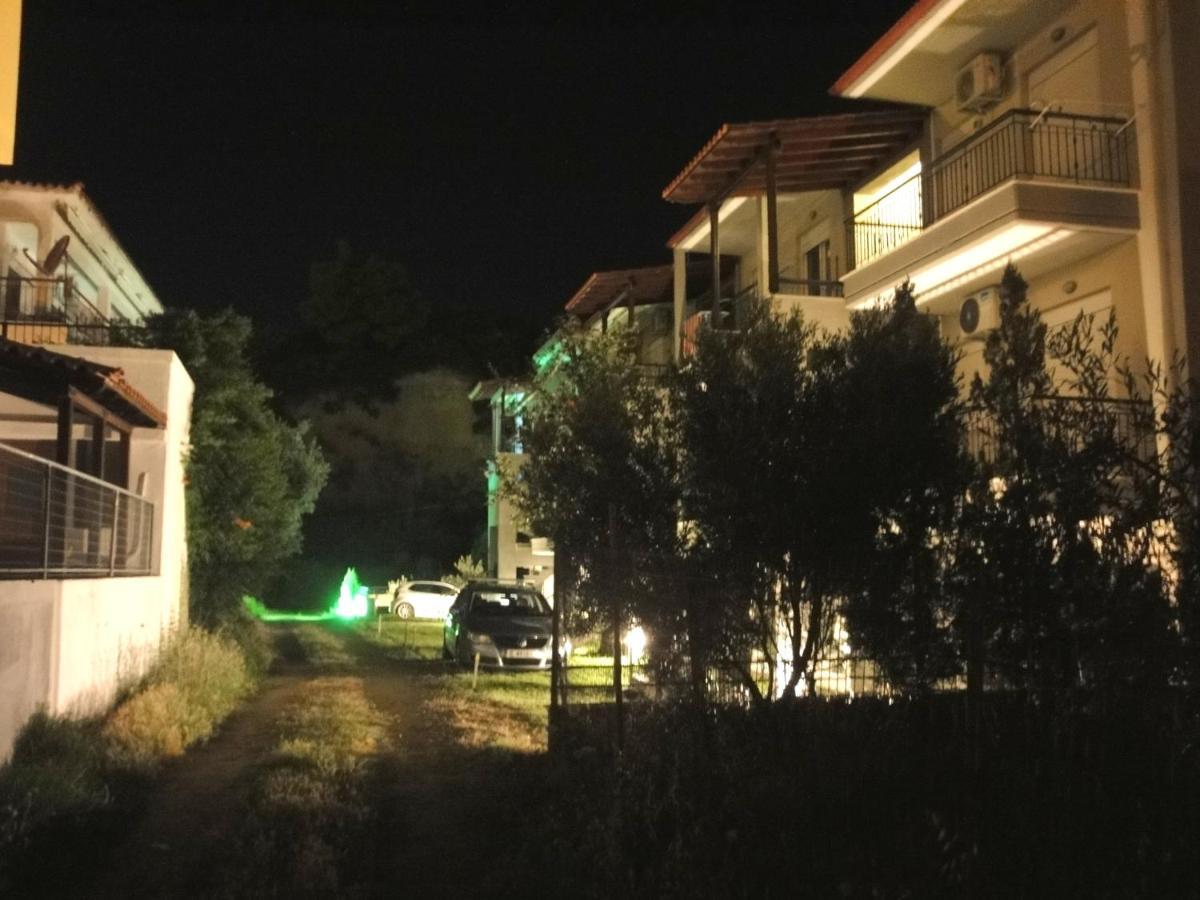 Polychrono Nikos Apartment Buitenkant foto